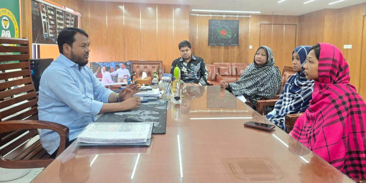 কারাবন্দি বিএনপি নেতার কন্যাদের আকুতি: প্রধানমন্ত্রীর নির্দেশে পাশে দাঁড়ালেন রাসিক প্রশাসক