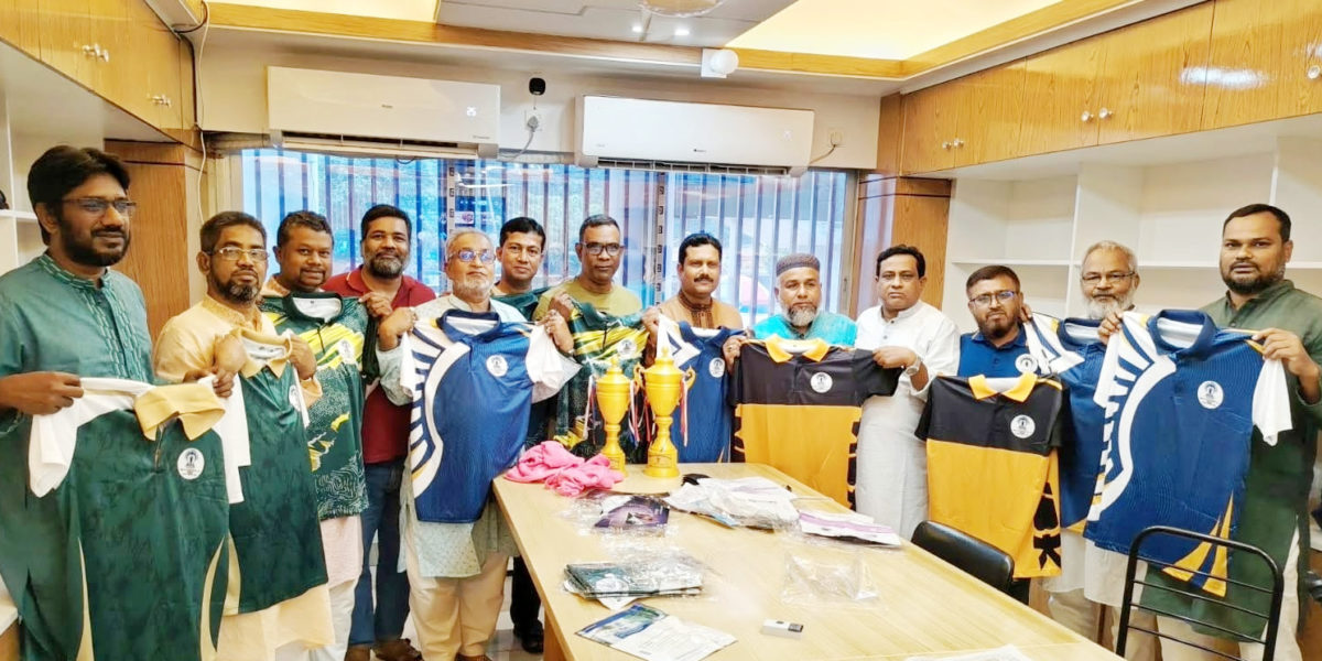 সাংবাদিক ইউনিয়ন বগুড়ার মিডিয়া কাপ ক্রিকেট টুর্নামেন্টের ট্রফি ও জার্সি উন্মোচন