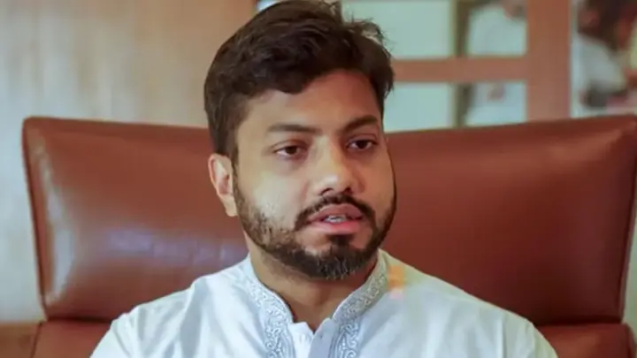 ইশরাকের পদত্যাগপত্র গ্রহণ করেছেন রাষ্ট্রপতি, প্রজ্ঞাপন জারি